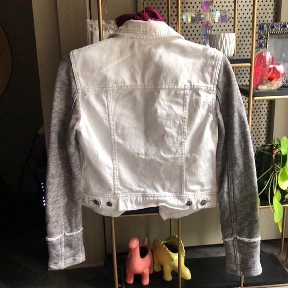 7) Free People- Jean Jacket - Picture 8 of 8